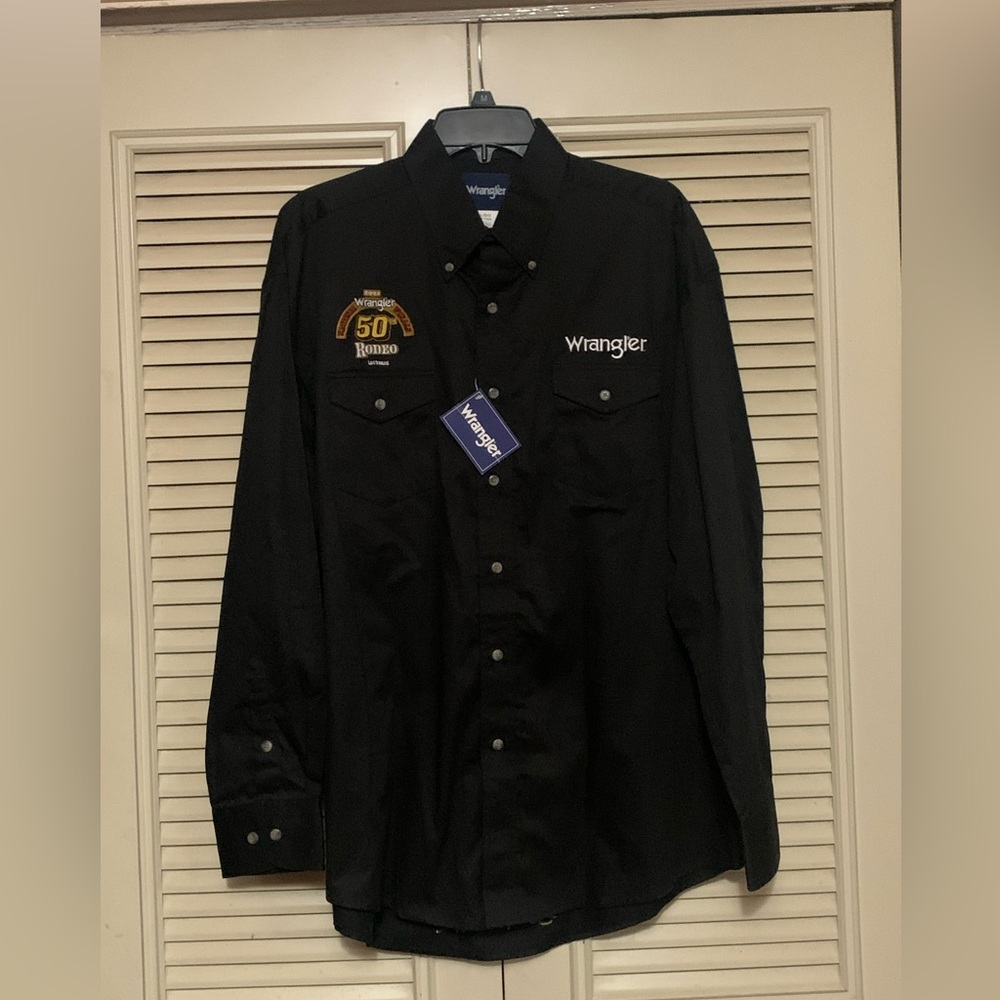 Wrangler cowboy shirt large (national finals rodeo Las Vegas, 2008) new